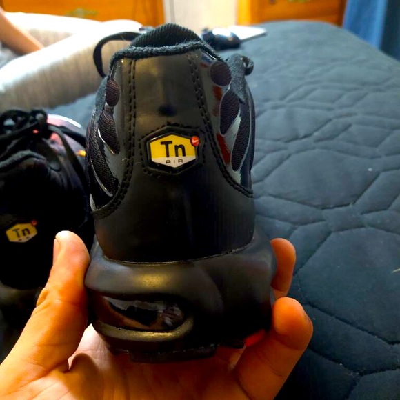Mens shoe lot (5 pairs) size 9:5 and 9